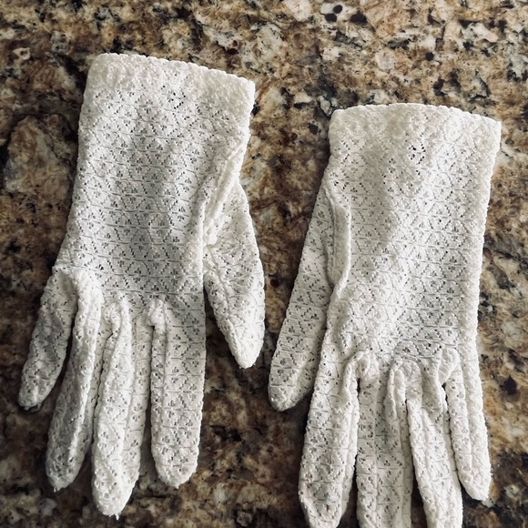 Vintage Special Occasion Cotton/Poly Gloves 50-60s - Picture 5 of 7
